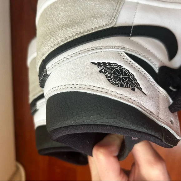 Nike Air Jordans Black and White High-Top Sneakers in crackle leather - Picture 13 of 15